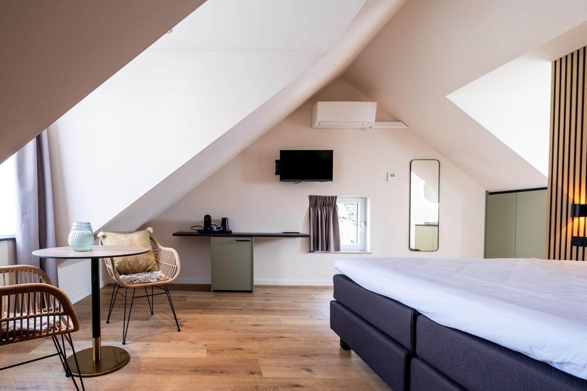 Bb Aan De Kapel Bed & Breakfast Roermond Exterior photo